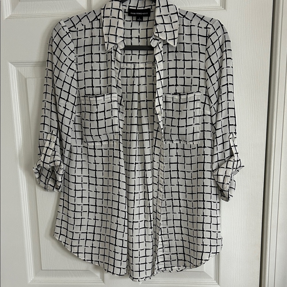 Women's Black and White Button Down Shirt